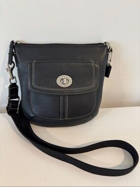 Coach Hamilton Swingpack leather crossbody bag silver-tone metal turnlock black
